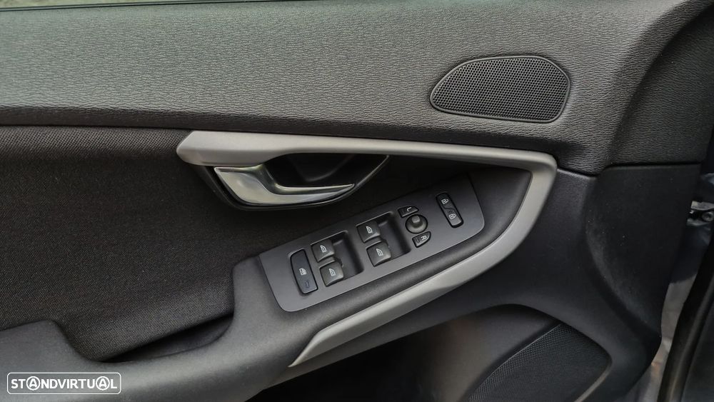 Volvo V40 1.6 D2 Eco Kinetic - 17
