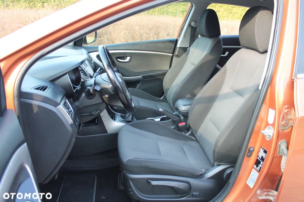 Hyundai i30 1.6 CRDi Premium - 14