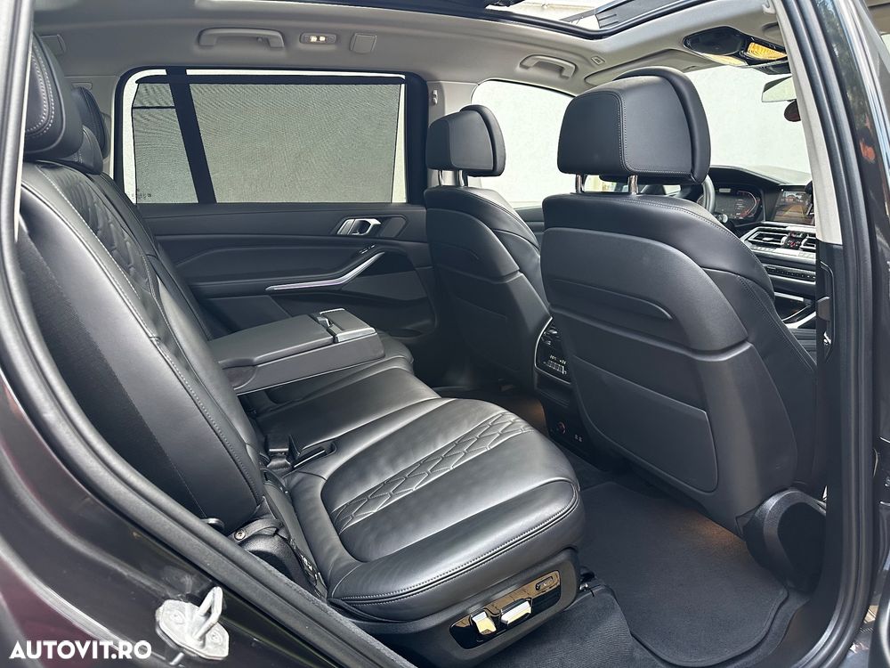 BMW X7 xDrive30d - 11