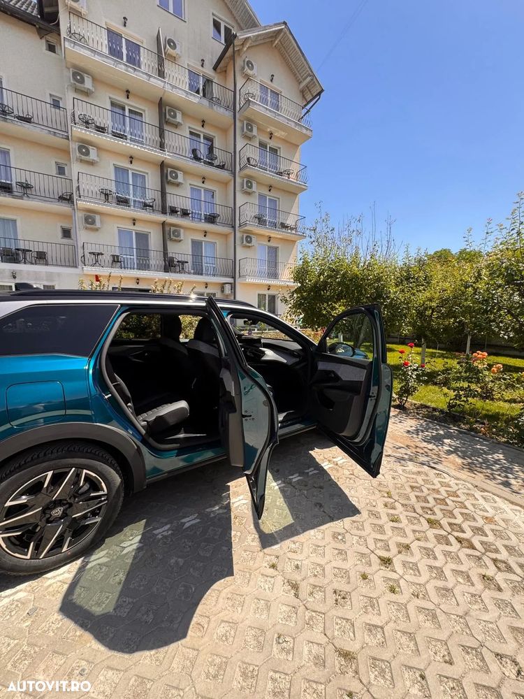 Peugeot 5008 1.2L 136 CP e-DCS6 MHEV GT - 11