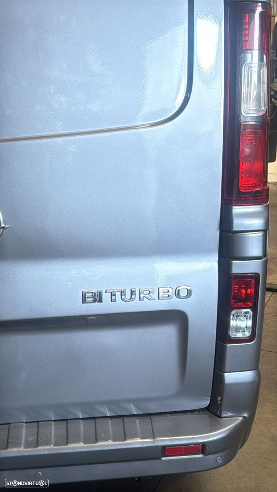 Opel Vivaro - 11