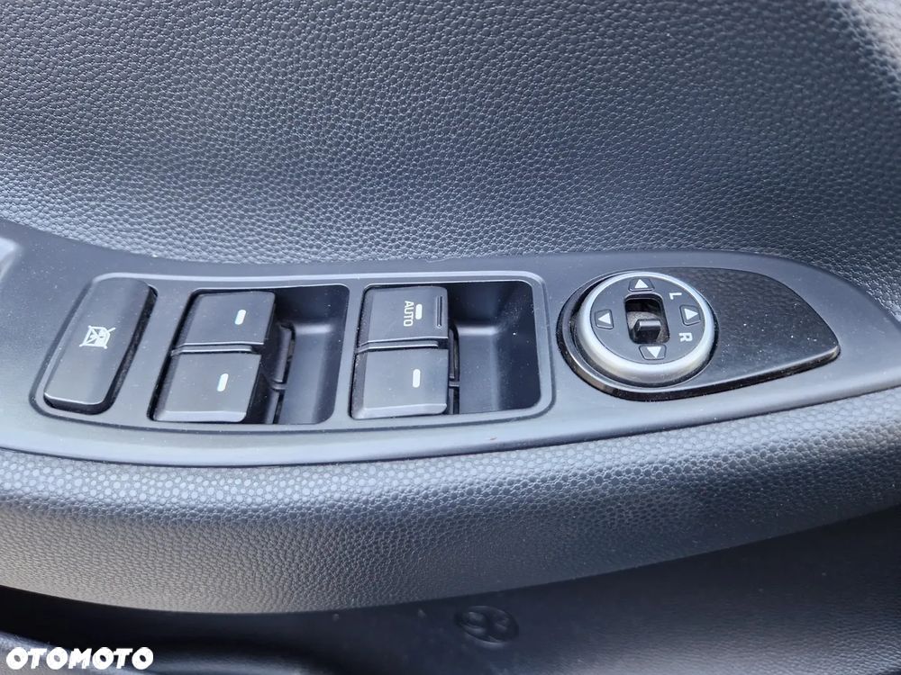 Hyundai i20 1.1 CRDi - 7