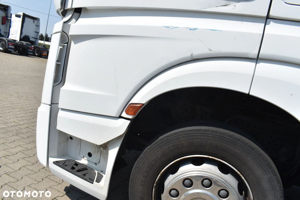 Mercedes-Benz ACTROS 1842 - 8
