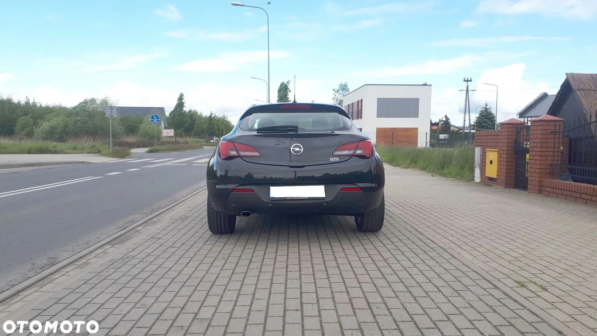 Opel Astra GTC 1.4 Turbo - 8