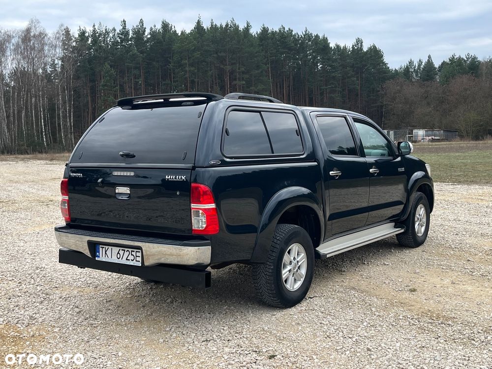 Toyota Hilux 4x4 Double Cab - 3