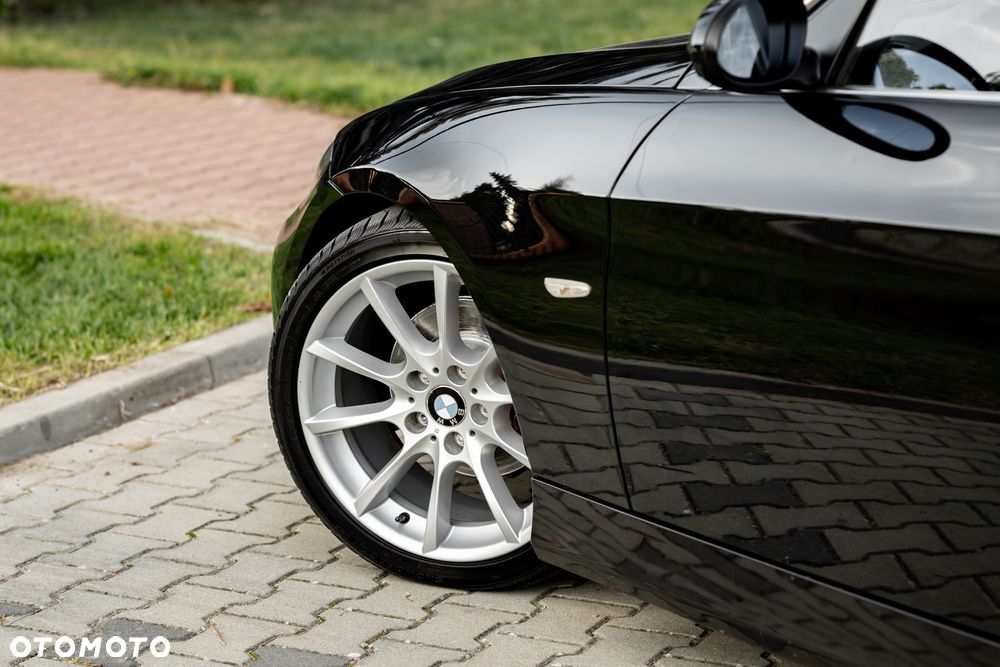 BMW Seria 3 325i - 11