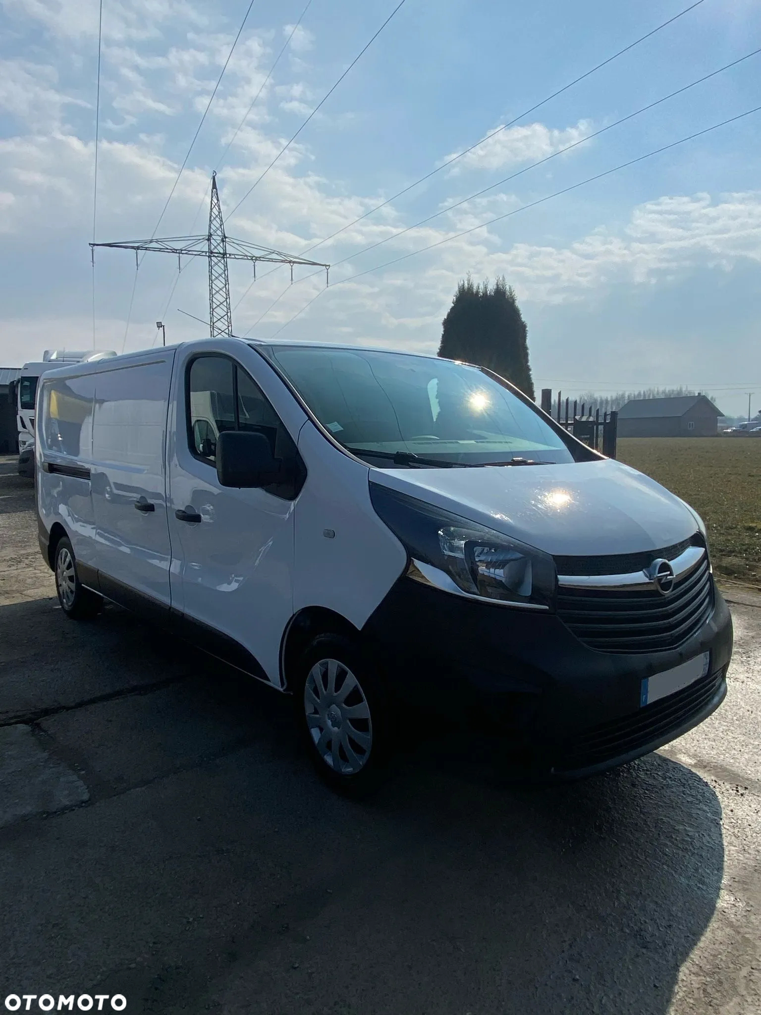 Opel Opel VIVARO / L2H1 / KLIMA / SPROWADZONY Z FRANCJI - 3