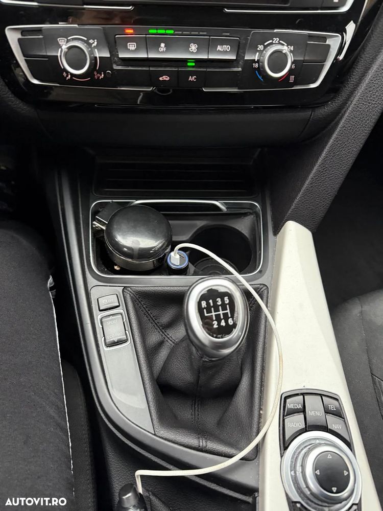 BMW Seria 3 320d EfficientDynamics Edition - 12