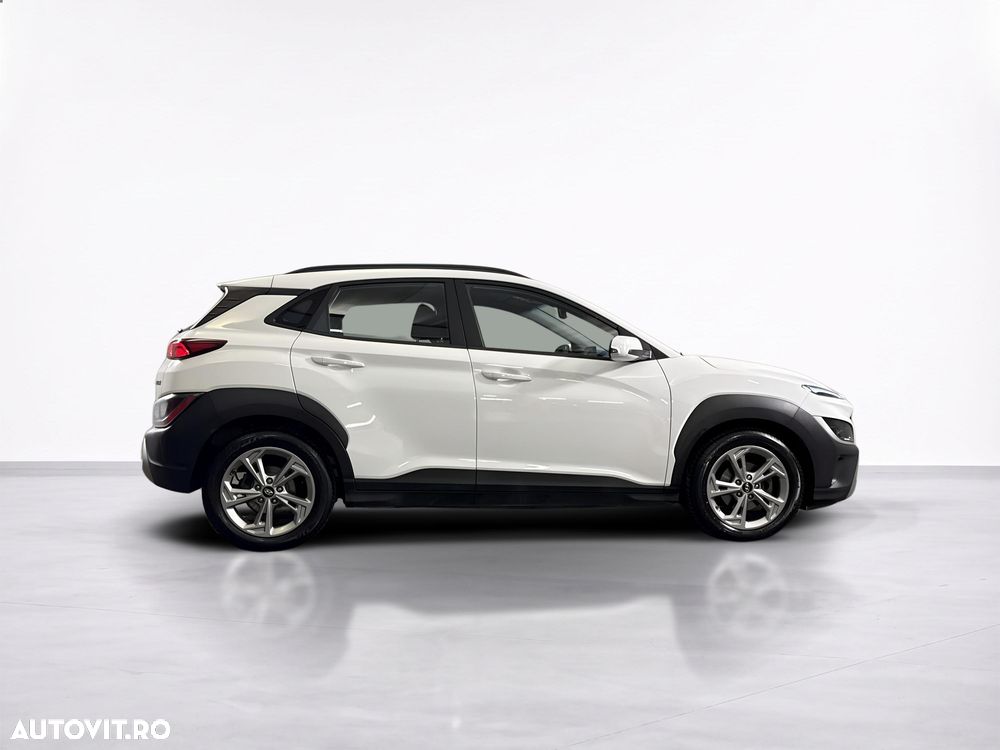 Hyundai KONA - 7