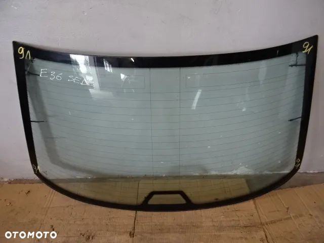 SZYBA TYŁ TYLNA BMW E36 SEDAN NR91 - 1
