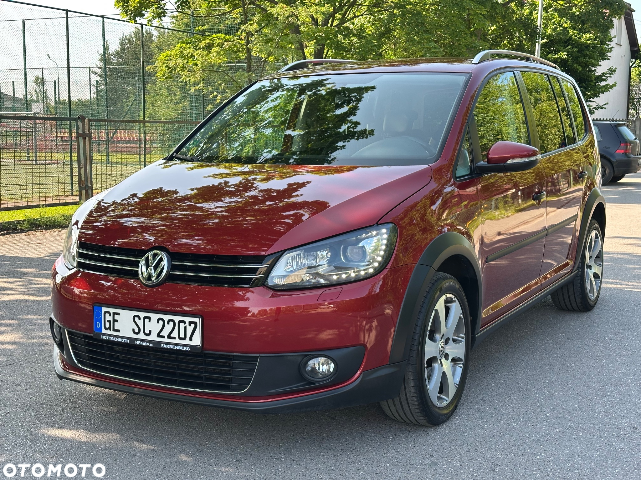 Volkswagen Touran 1.4 TSI Cross - 8
