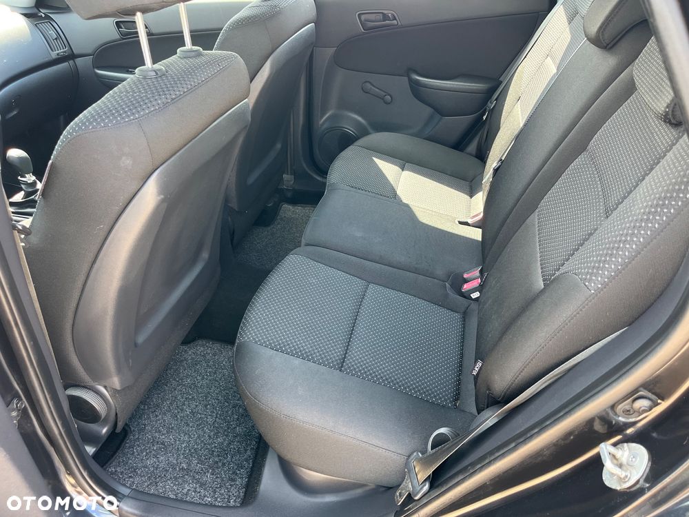 Hyundai i30 1.4 FIFA WM Edition - 18