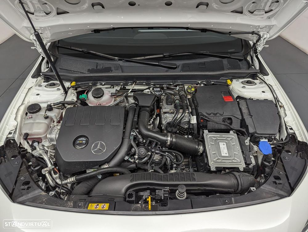 Mercedes-Benz A 250 e AMG Line - 11