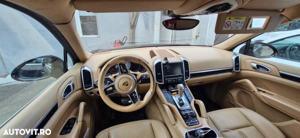 PORSCHE Cayenne 2015 — imagine 8