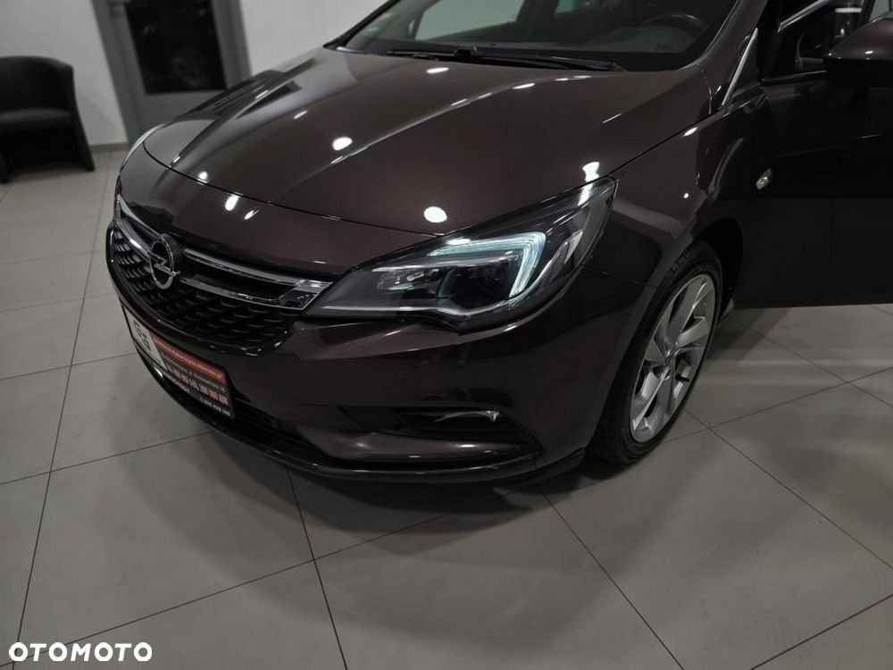 Opel Astra 1.4 Turbo Innovation - 11