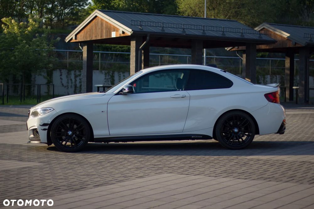 BMW Seria 2 220d Modern Line - 11