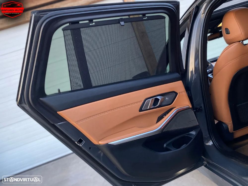 BMW 330 e Touring Aut. Luxury Line - 23