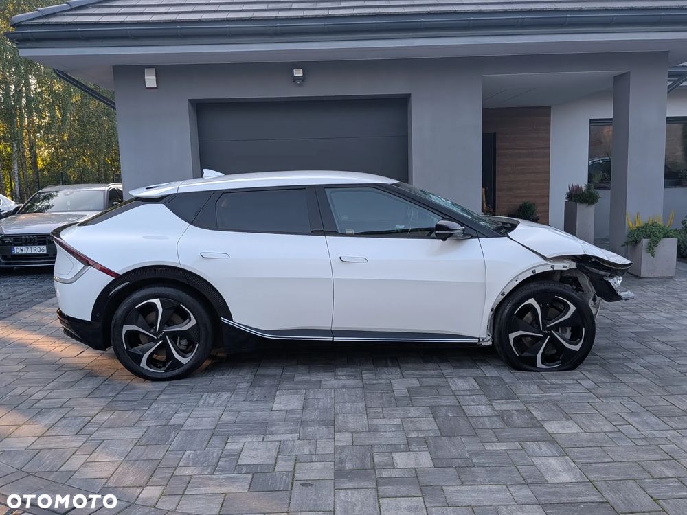 Kia Ev6 2023 photo 2