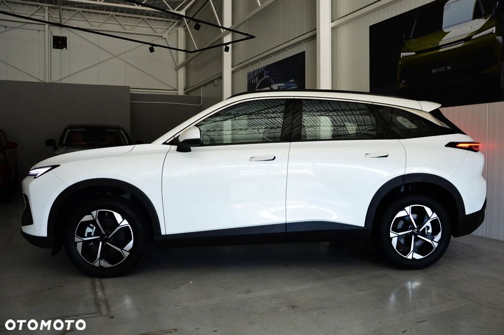 BAIC 5 1.5T Comfort DCT - 3