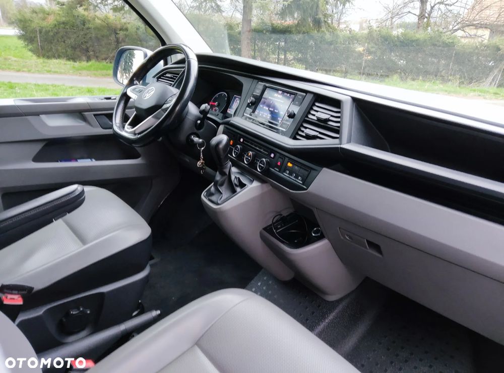 Volkswagen Caravelle 2.0 TDI L2 Highline 4Motion DSG - 8