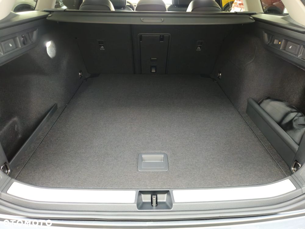 Volkswagen Passat - 35