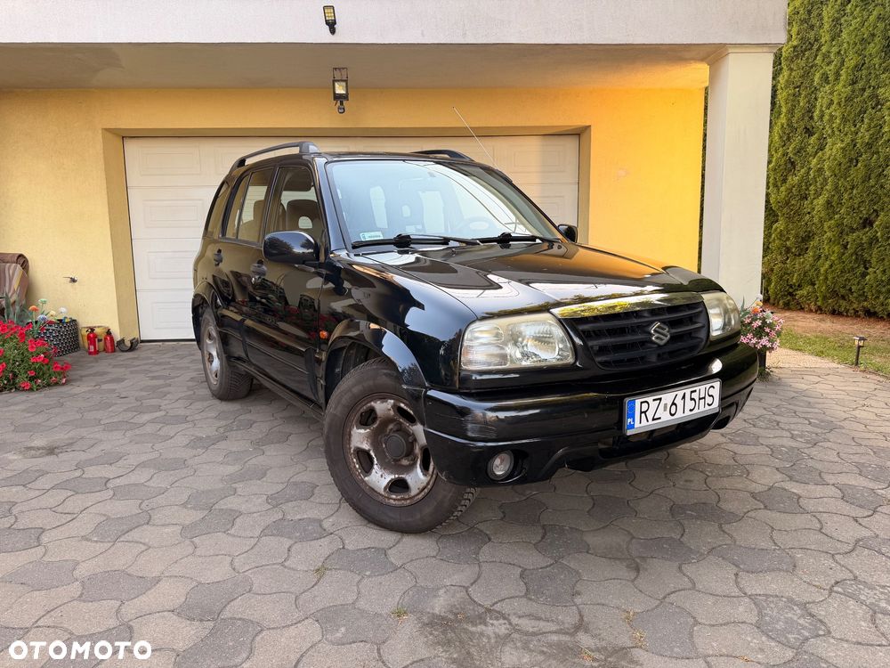 Suzuki Grand Vitara 2.0 - 7