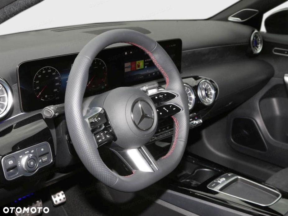 Mercedes-Benz Klasa A 250 4-Matic AMG Line 8G-DCT - 6
