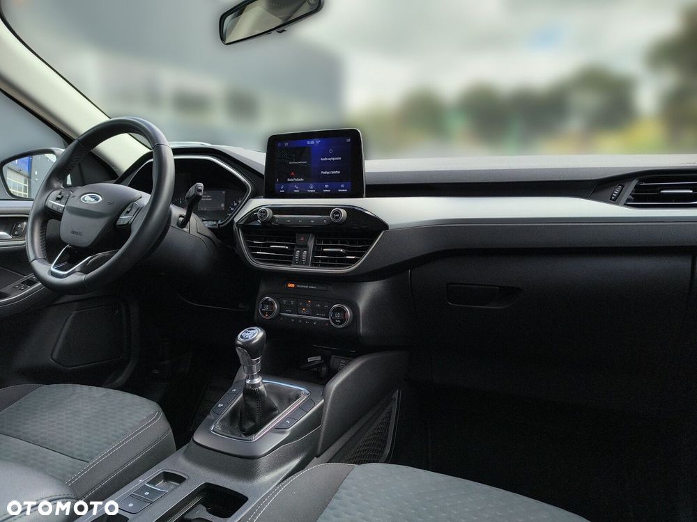 Ford Kuga - 22