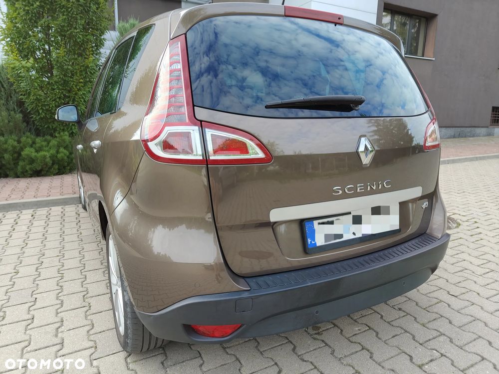 Renault Scenic 1.9 dCi Emotion Plus - 23