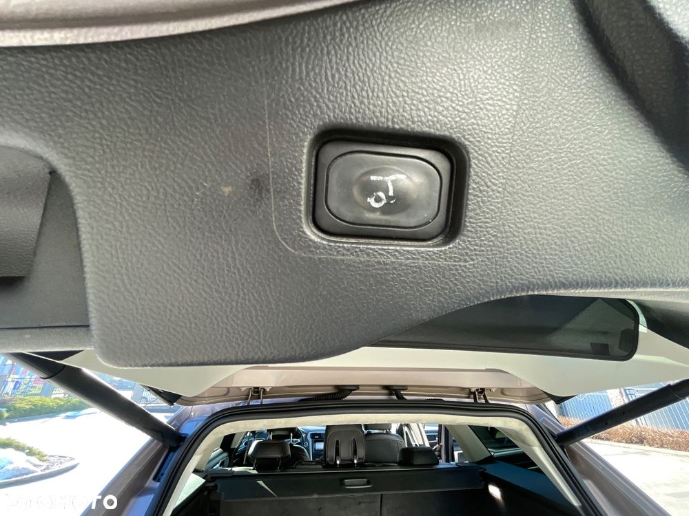 Ford Mondeo 2.0 EcoBoost Start-Stopp Autom Vignale - 14