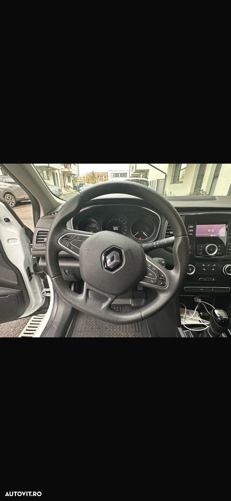 Renault Megane TCe GPF Business - 10