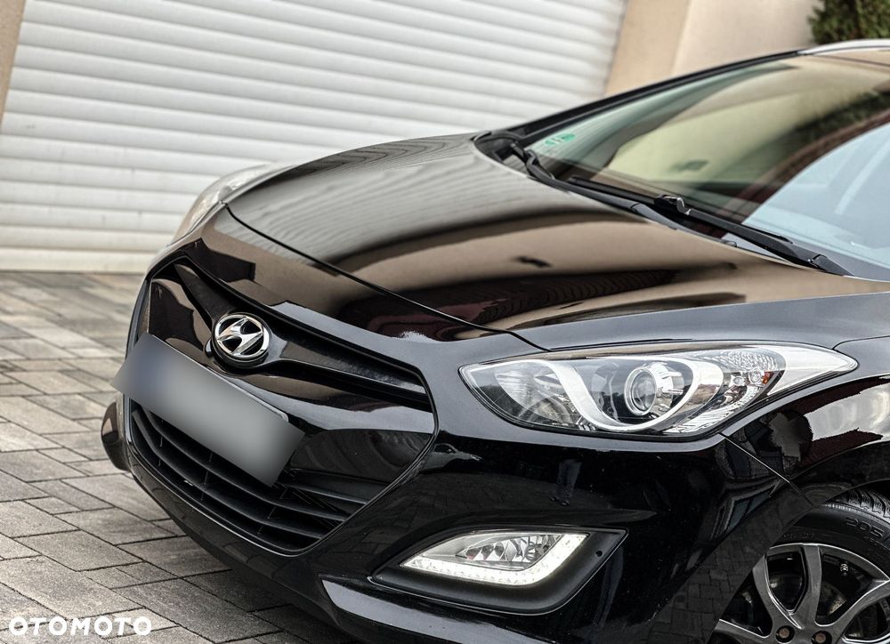 Hyundai i30 1.6 CRDI Fifa World Cup Edition - 12