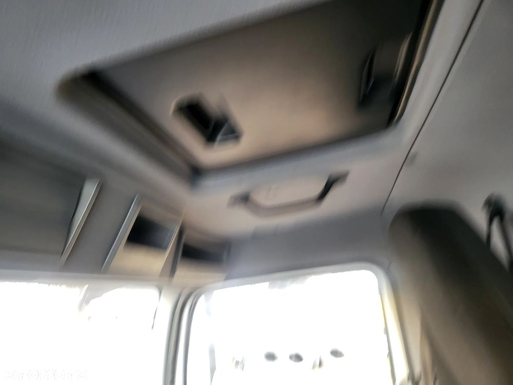 Mercedes-Benz ATEGO - 11