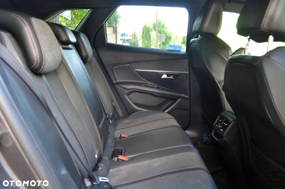 Peugeot 3008 1.6 BlueHDi Allure S&S EAT6 - 9