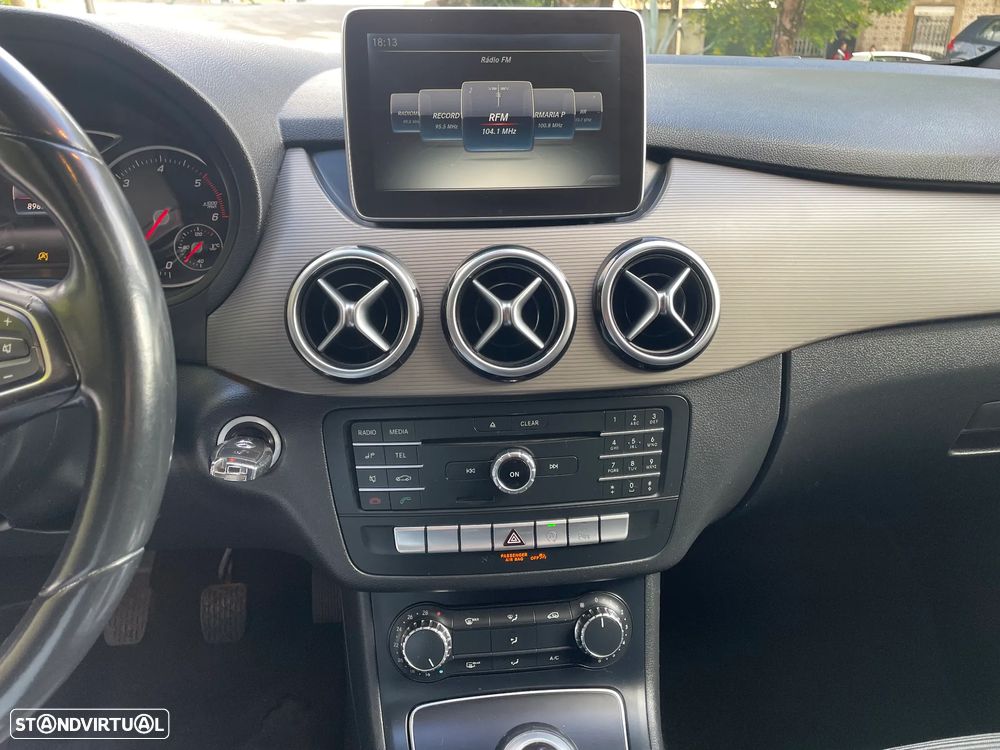 Mercedes-Benz B 180 d Fleet Pack - 33