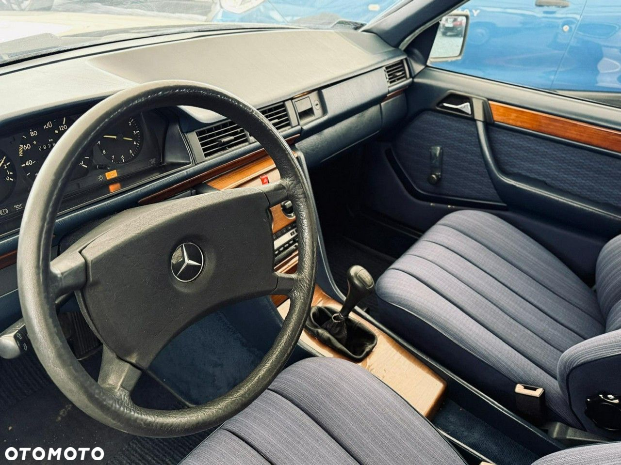 Mercedes-Benz W124 (1984-1993) - 15