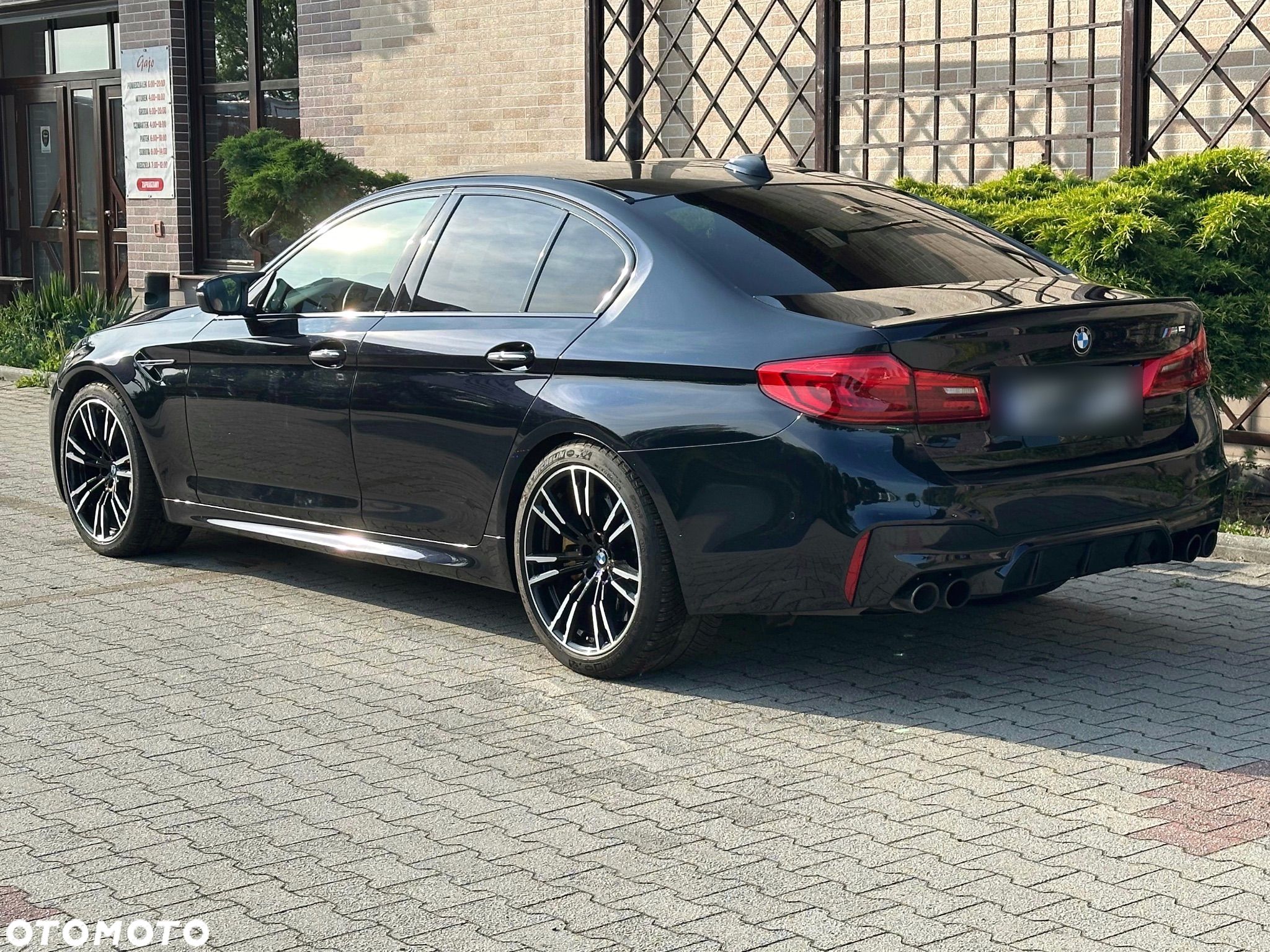 BMW M5 Standard - 1