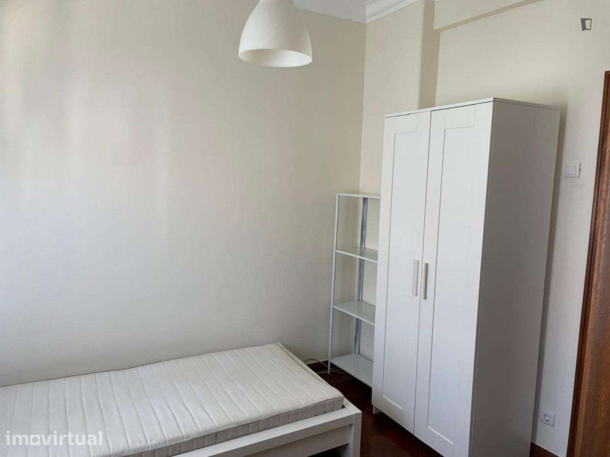 Apartamento com 3 quartos - localizado em Lisbon - Grande imagem: 5/11