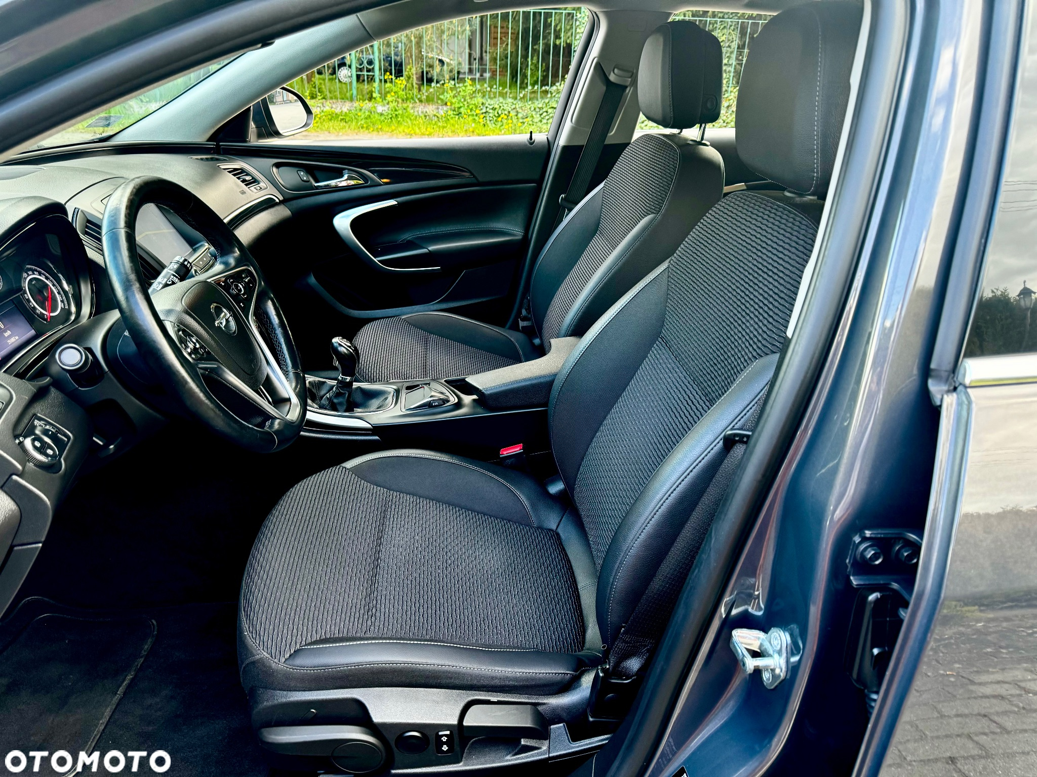 Opel Insignia - 28