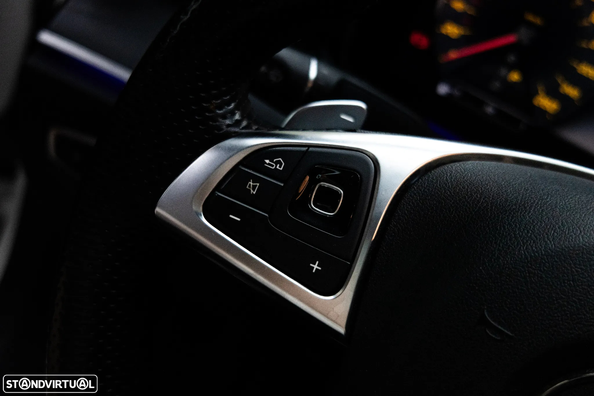 Mercedes-Benz E 220 d AMG Line - 34