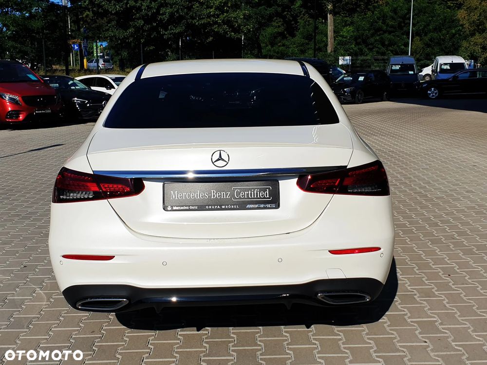 Mercedes-Benz Klasa E 300 d 4Matic 9G-TRONIC AMG Line - 6