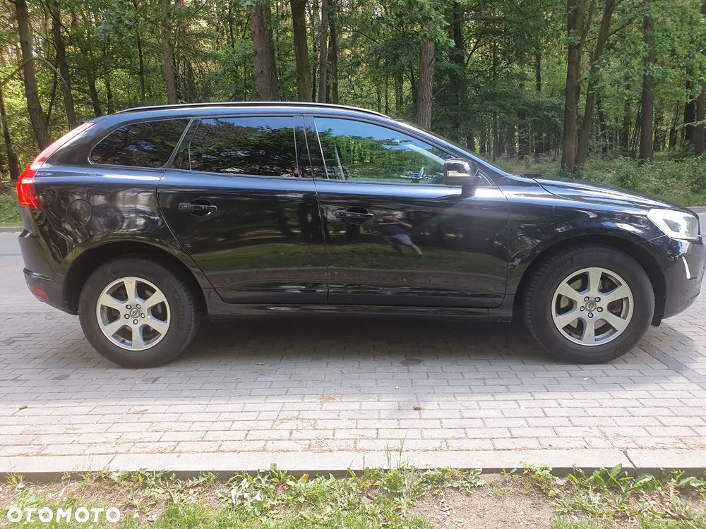 Volvo XC 60 D4 AWD Geartronic Momentum - 3