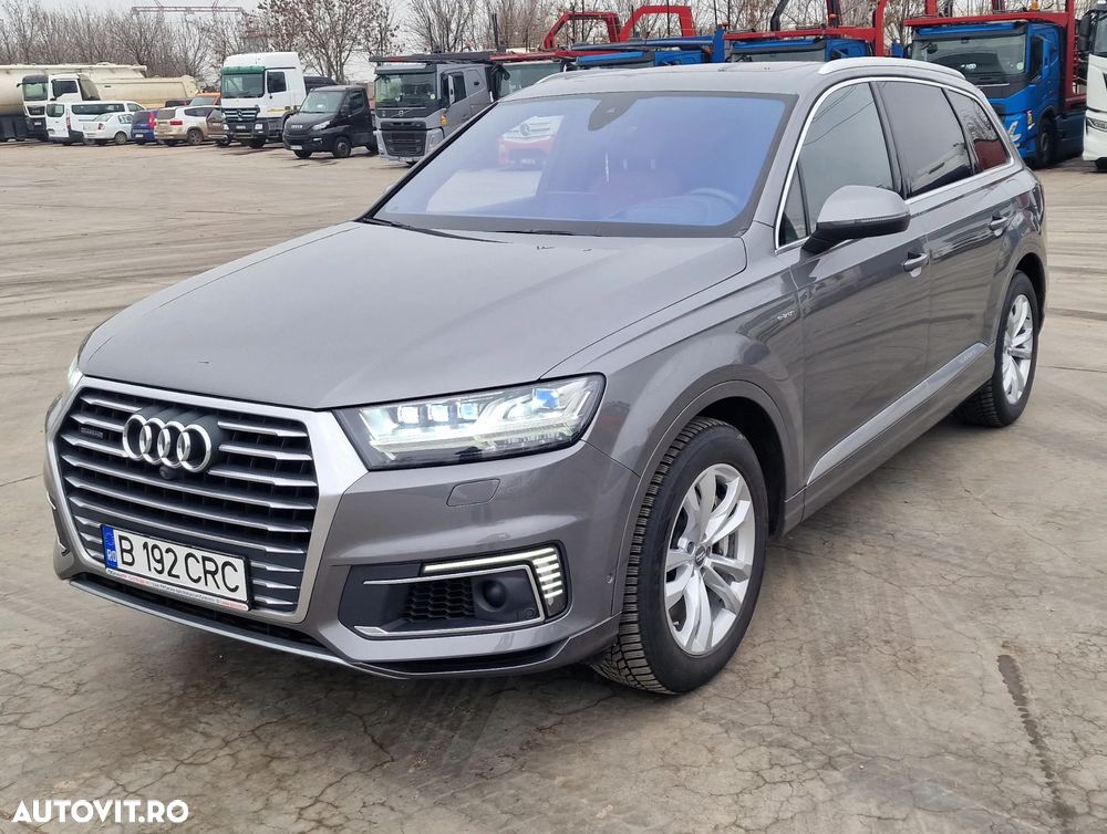 Audi Q7 - 1