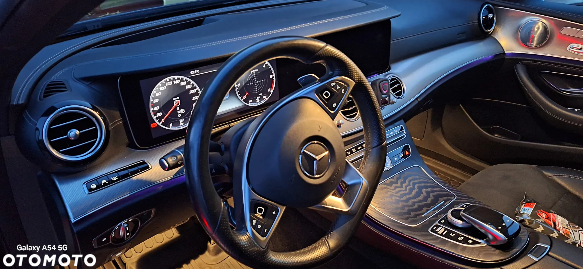 Mercedes-Benz Klasa E 220 d 4Matic 9G-TRONIC AMG Line - 18