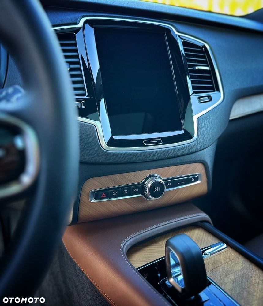 Volvo XC 90 - 18