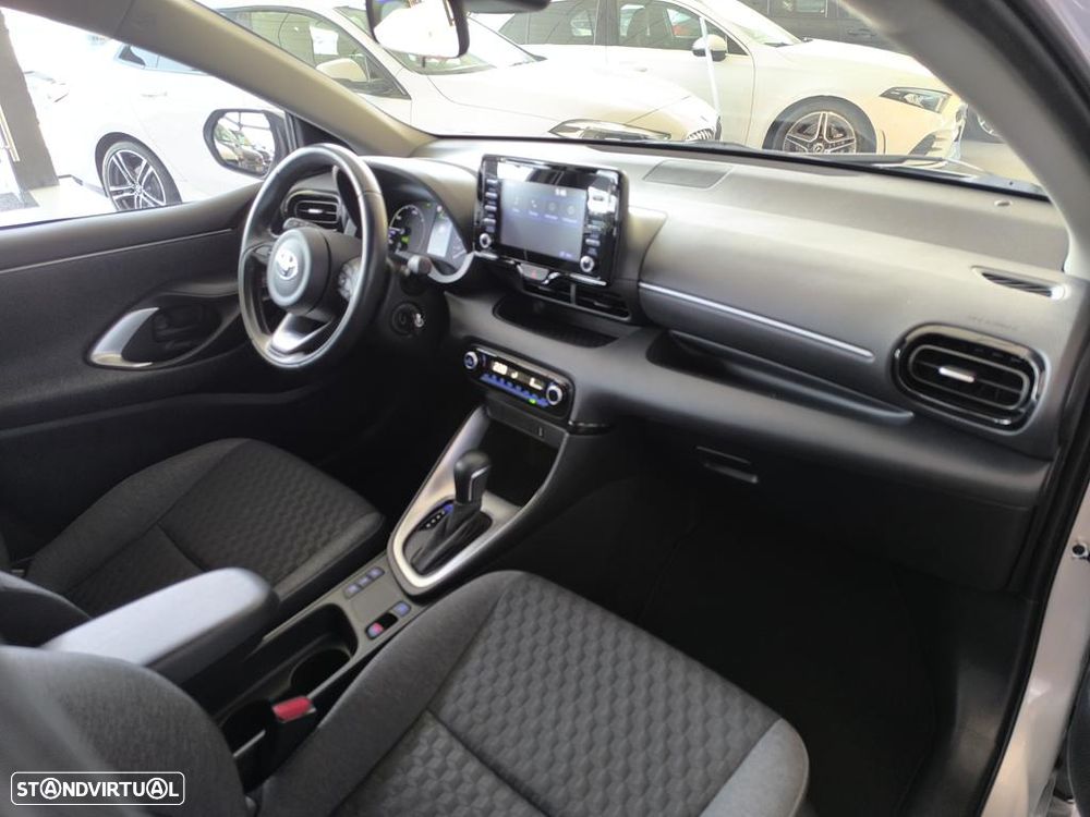 Toyota Yaris 1.5 HDF Comfort Plus - 28