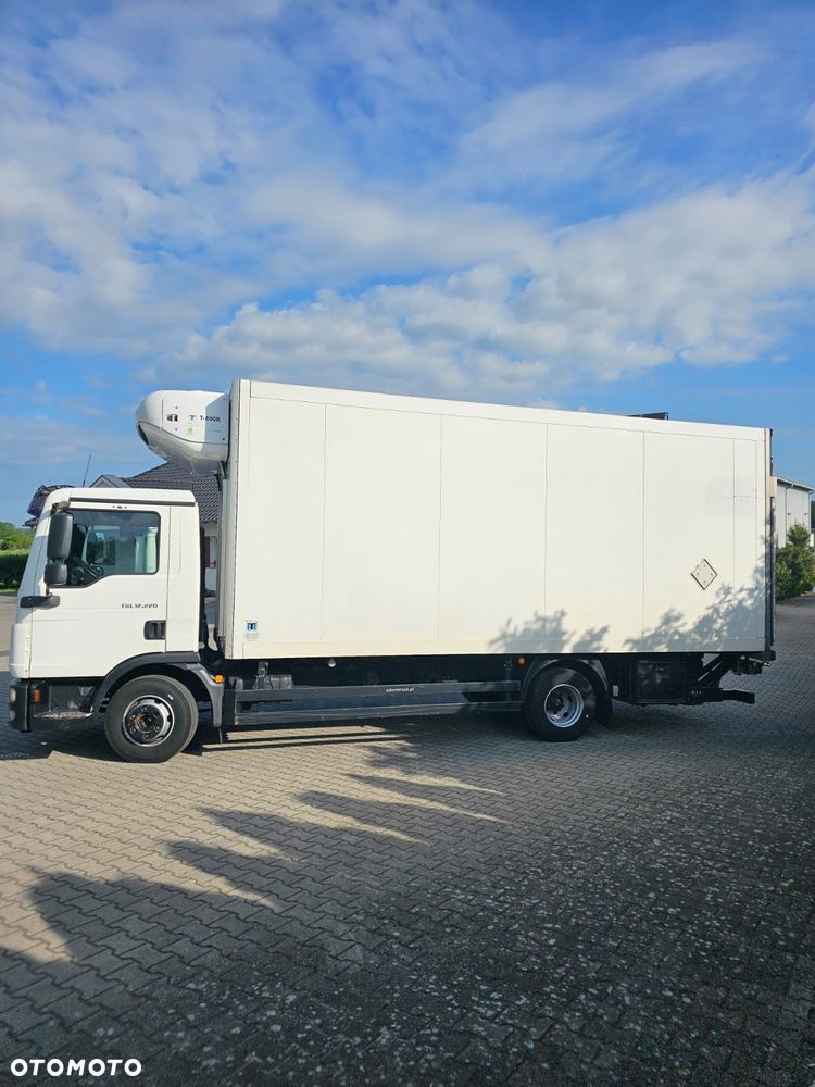 MAN TGL 12.220 Chłodnia - 3