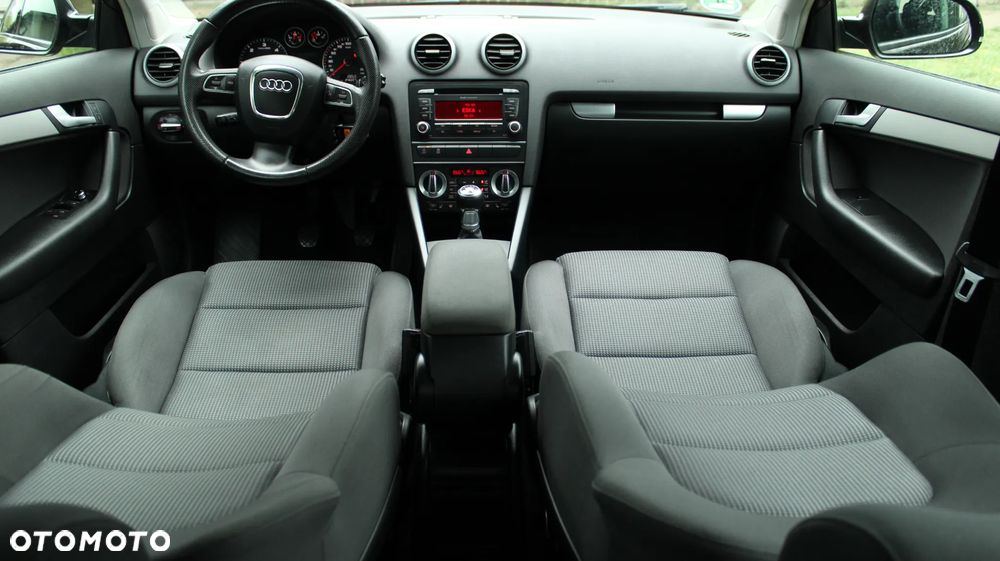 Audi A3 Sportback 1.6 TDI Attraction - 36
