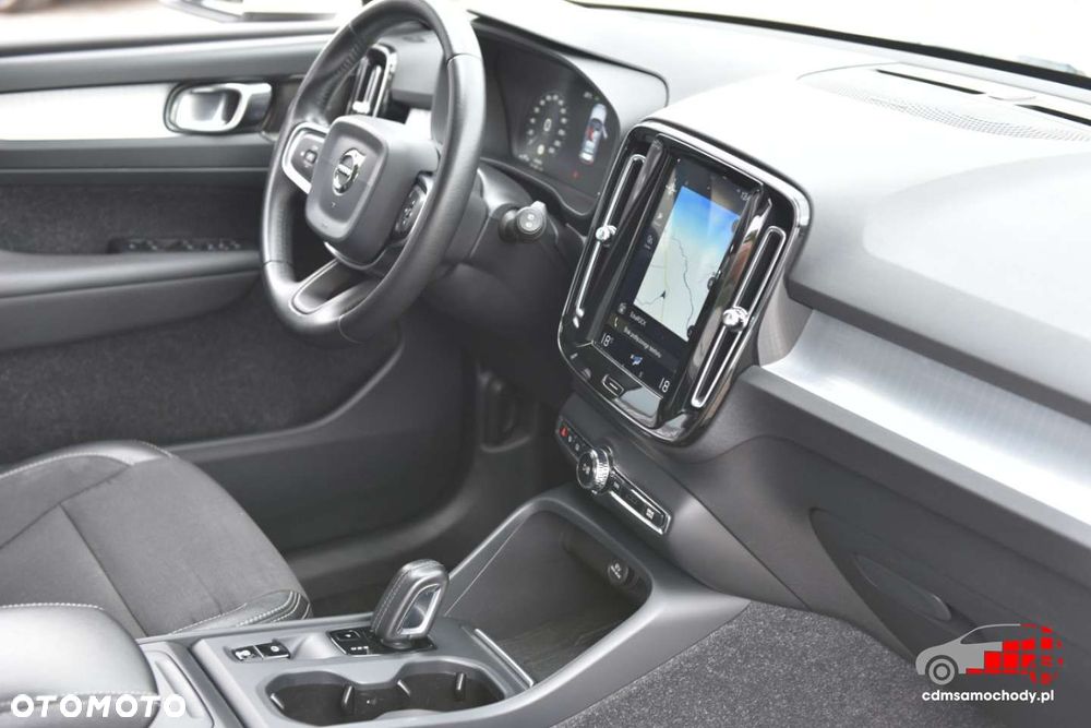 Volvo XC 40 - 24