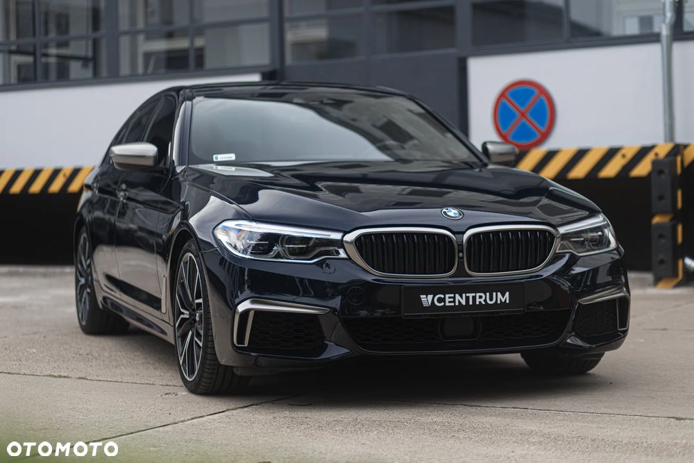BMW Seria 5 M550i xDrive sport - 7